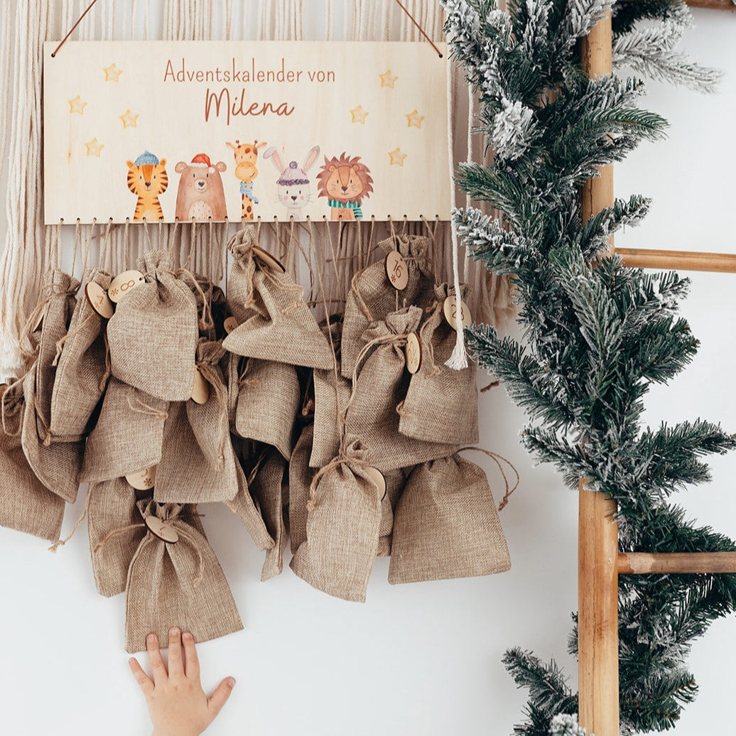 Adventskalender "Weihnachtstiere unten bunt" personalisiert