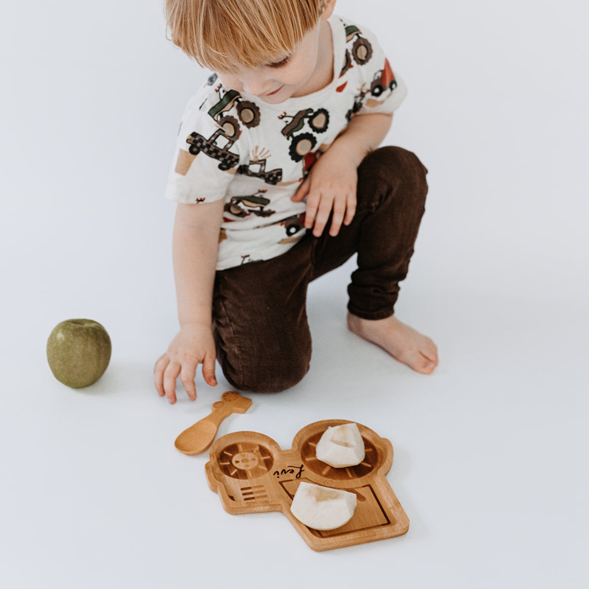 Kinderteller mit Kinderlöffel personalisiert - Traktor