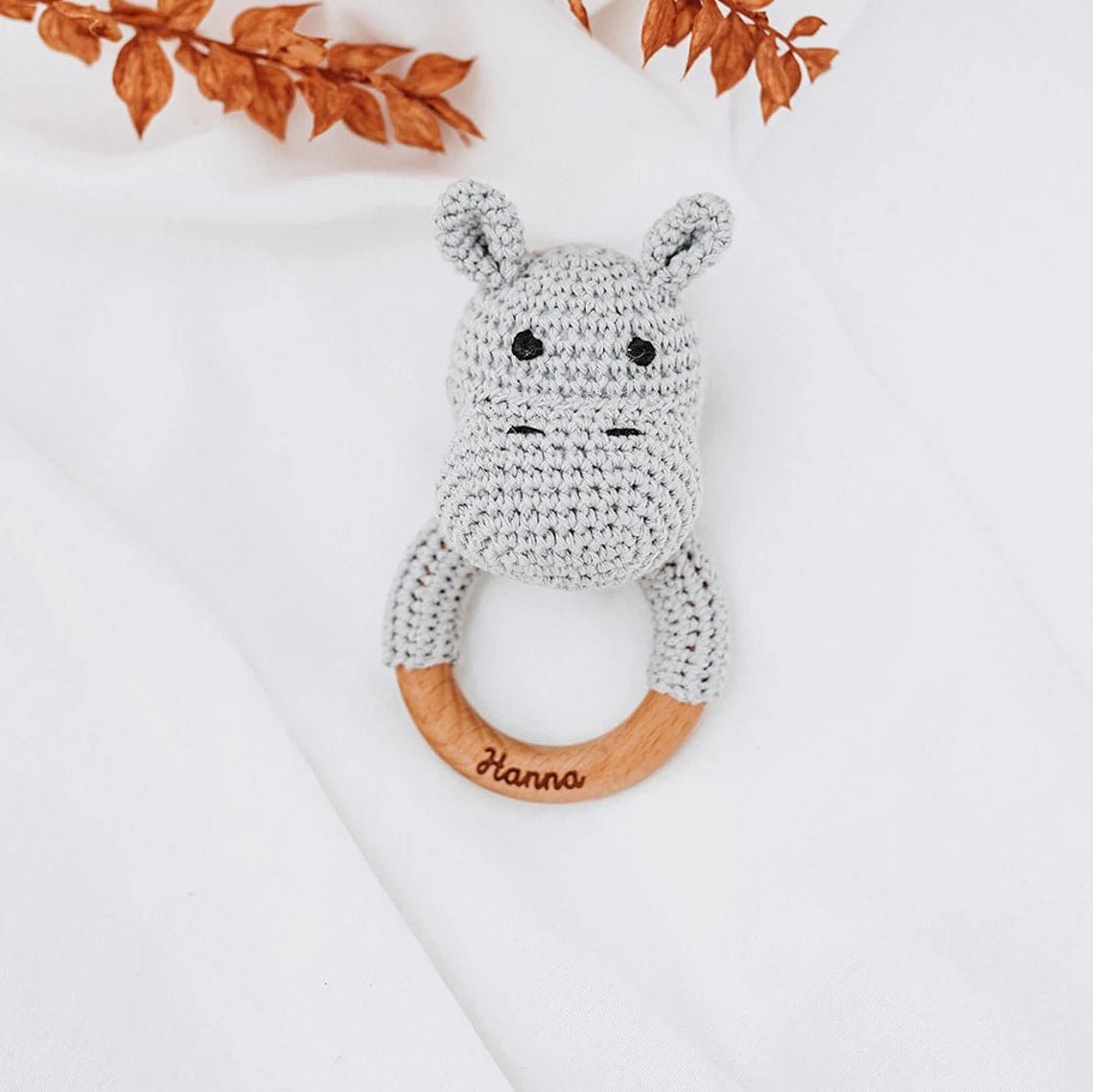 Babyrassel personalisiert - Giraffe, Fuchs, Löwe, Nilpferd - wunderwunsch