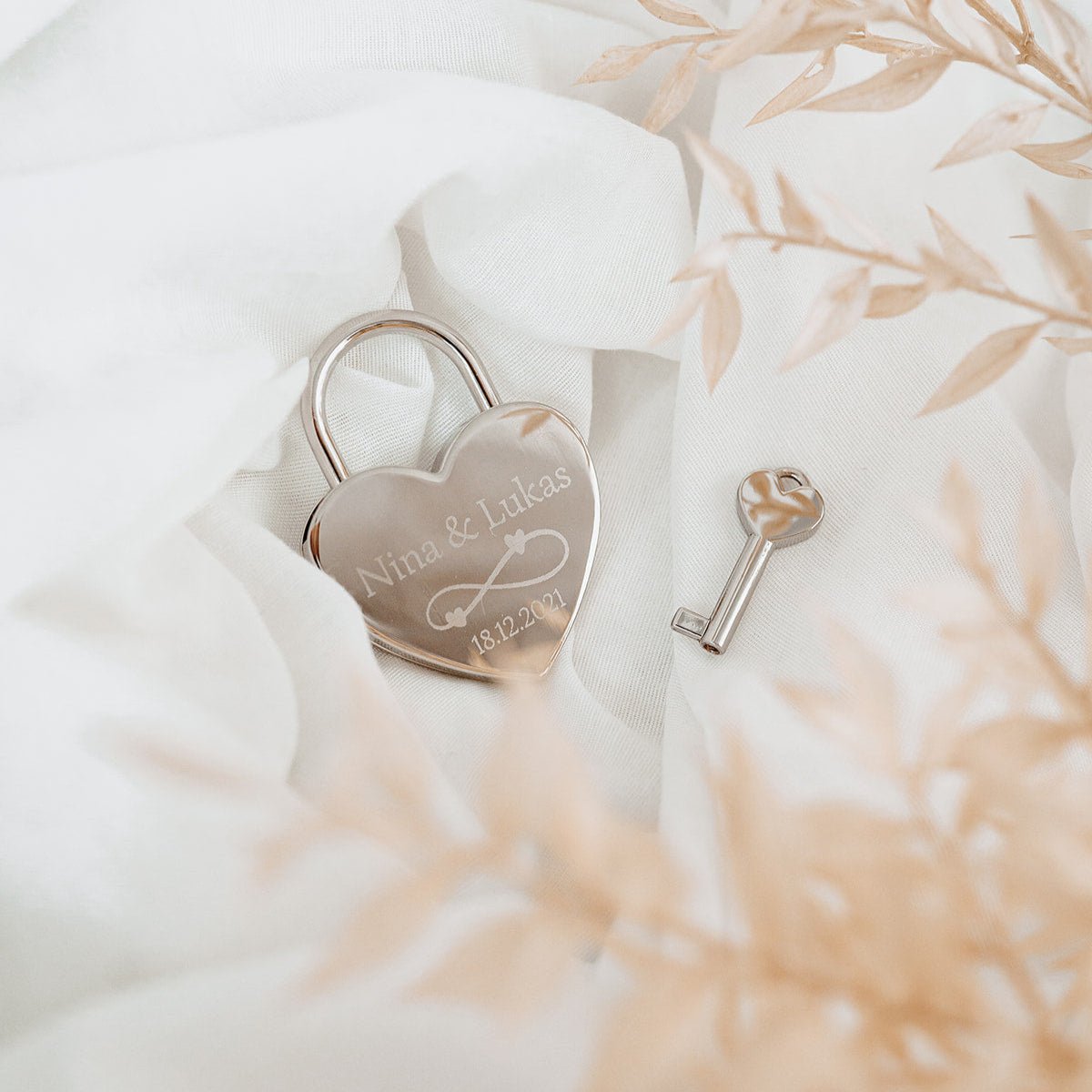 Liebesschloss mit Gravur - wunderwunsch