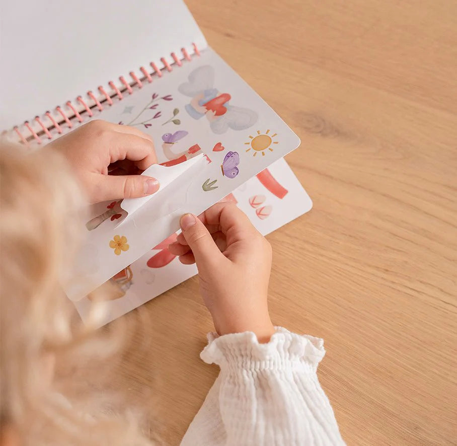 LITTLE DUTCH Anzieh- und Stickerbuch - Rosa & Friends