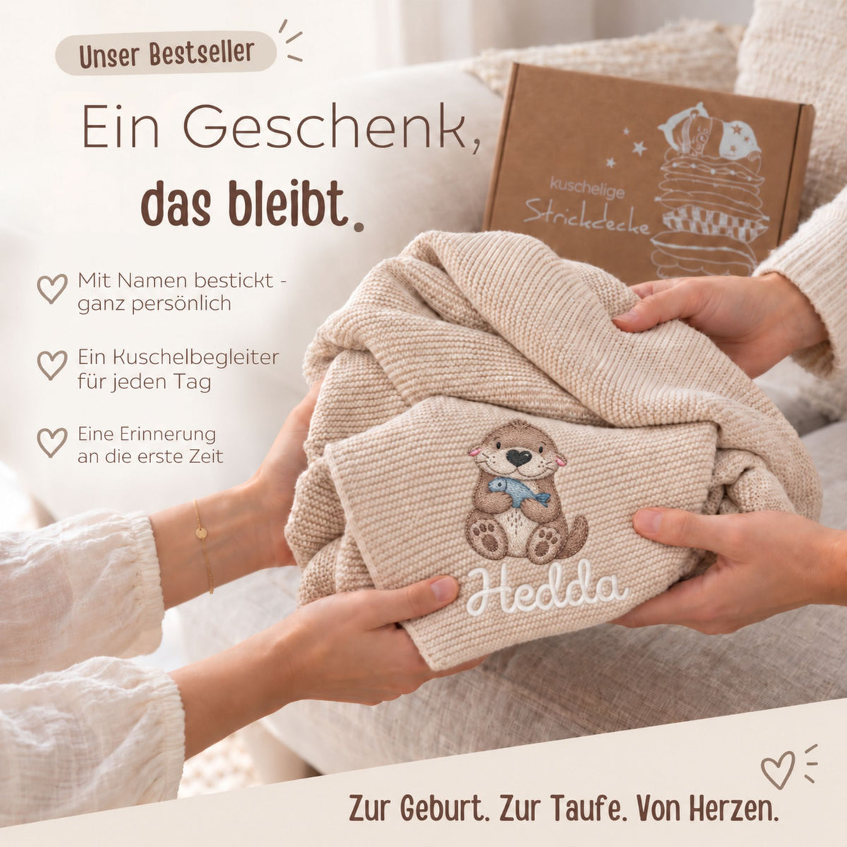 Baby Strickdecke aus 100% Bio-Baumwolle personalisiert - Otter mit Fisch