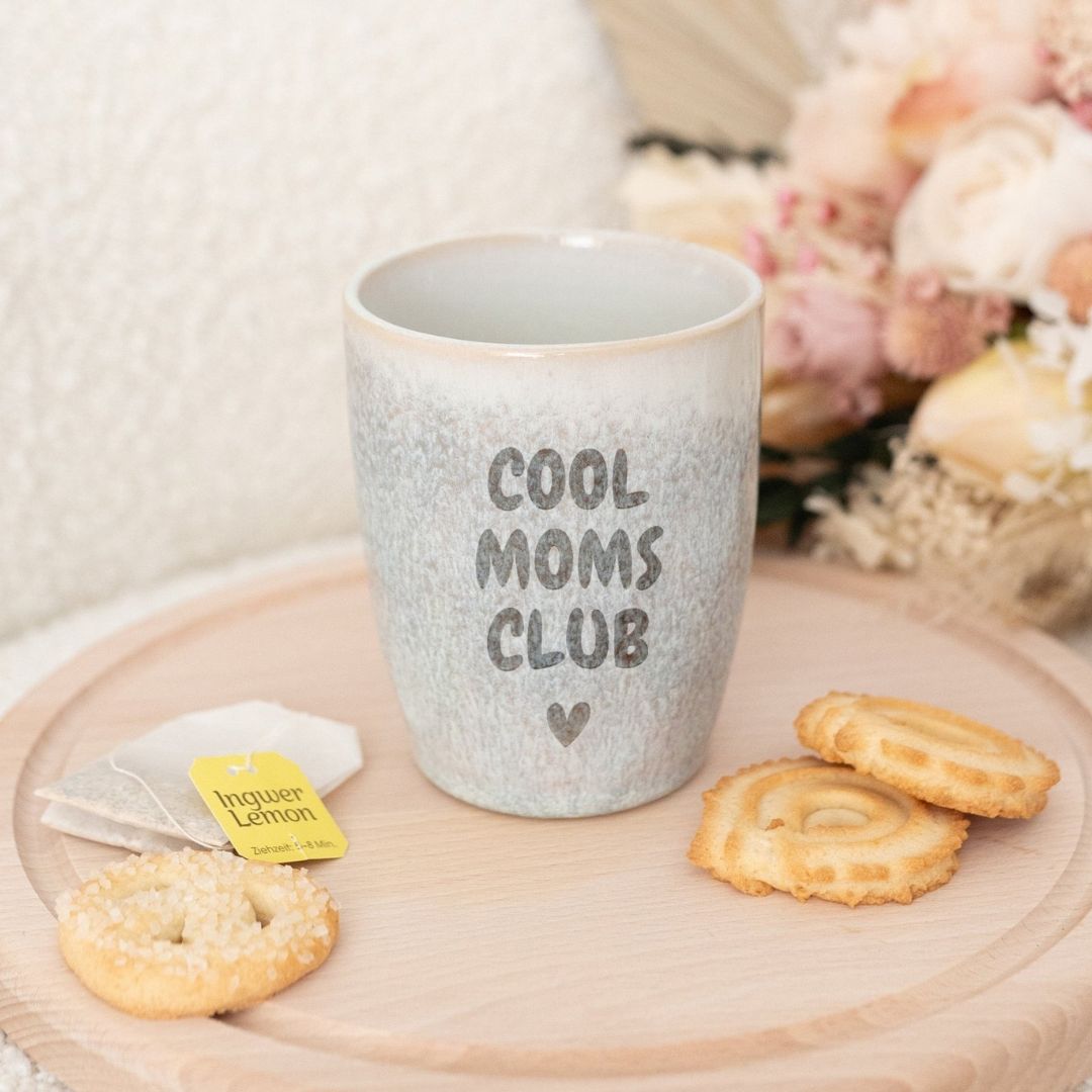 Steingut Becher - Moms Club