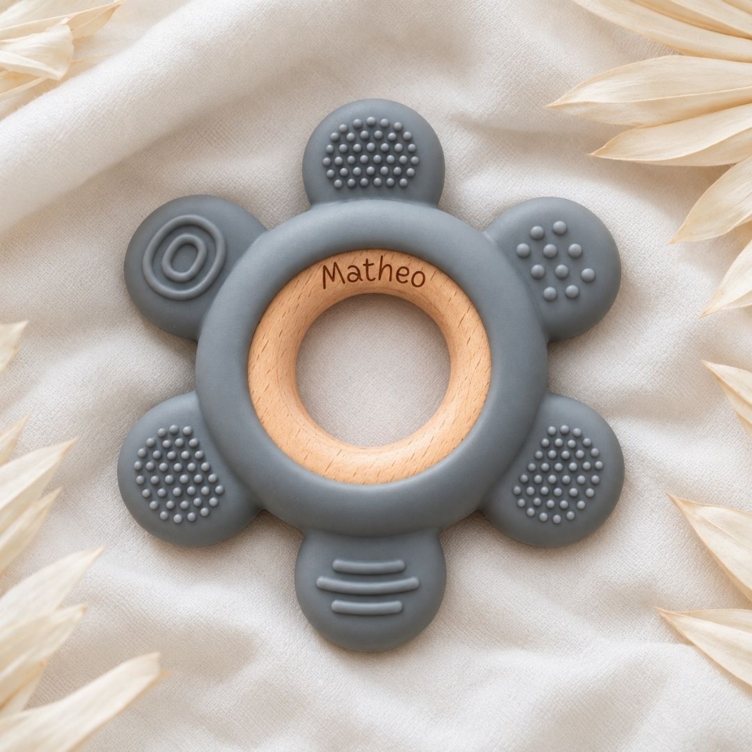 Beißring aus Holz & Silikon personalisiert - Blume