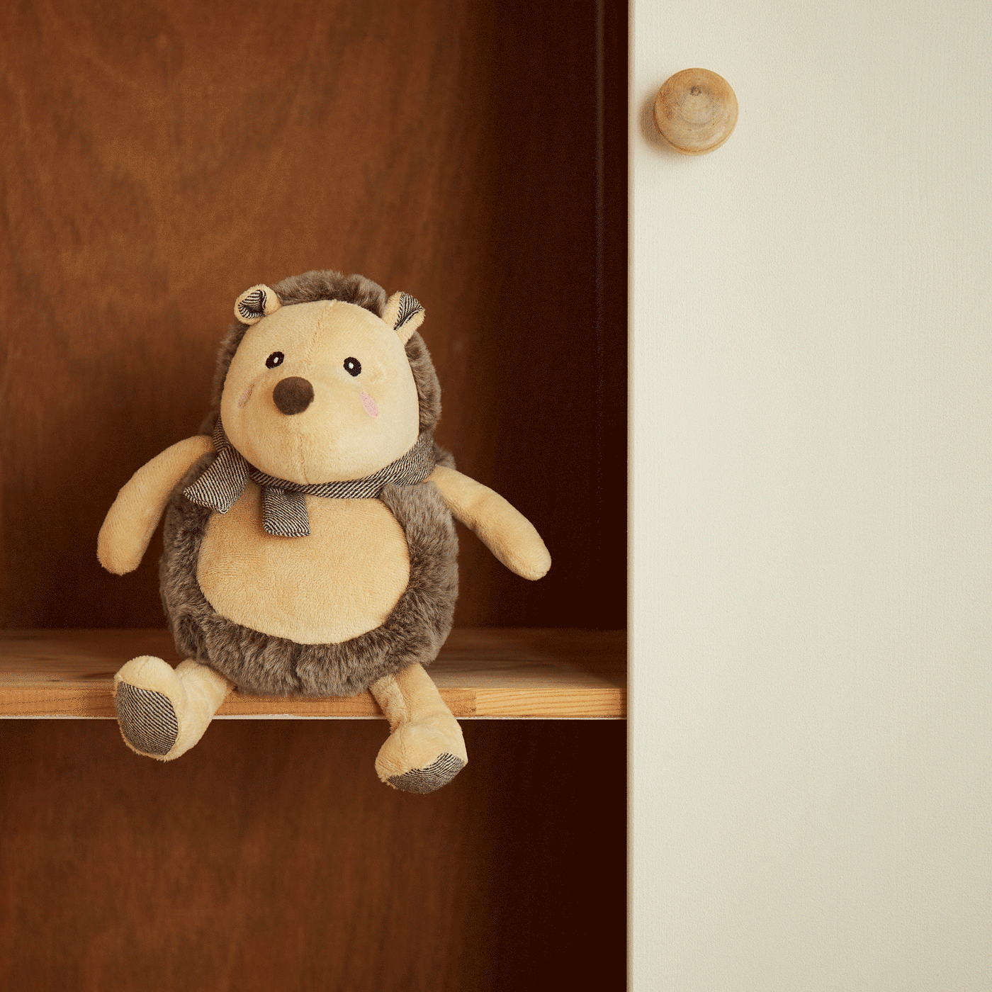 BIECO Großes Kuscheltier Igel oder Reh personalisiert