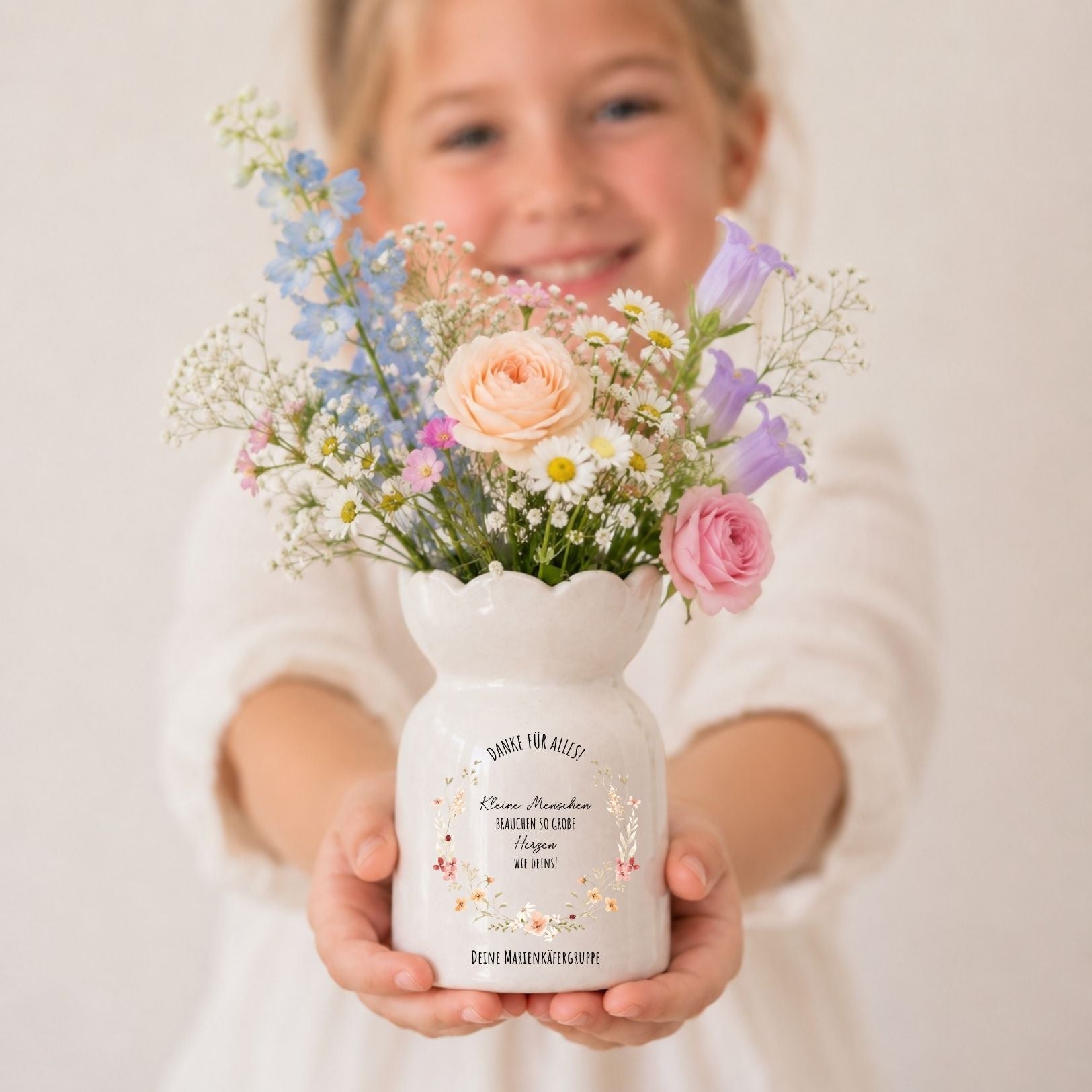 Keramikvase Blumenform - Kleine Menschen brauchen so große Herzen wie deins