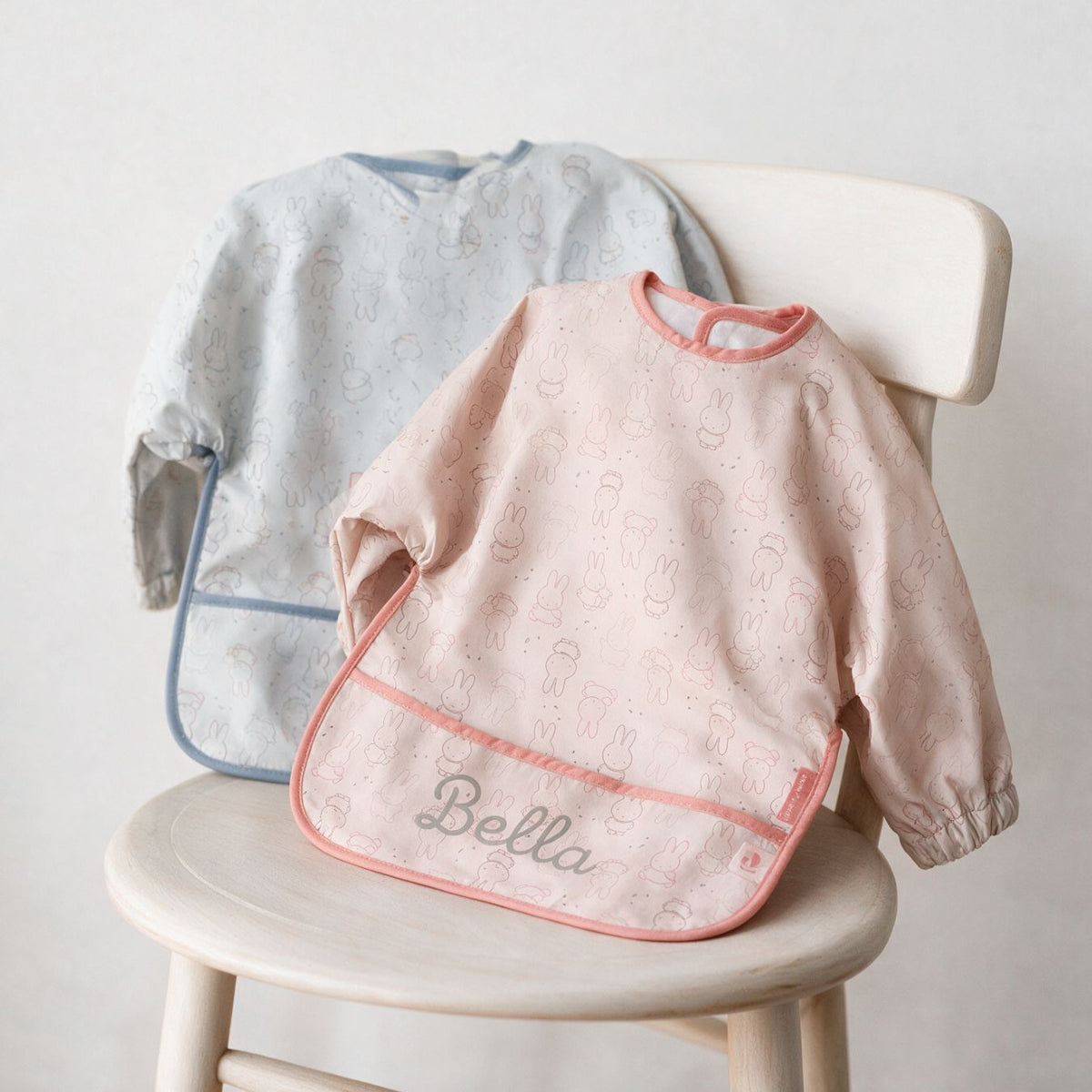 JOLLEIN Lätzchen mit Ärmeln personalisiert - Miffy