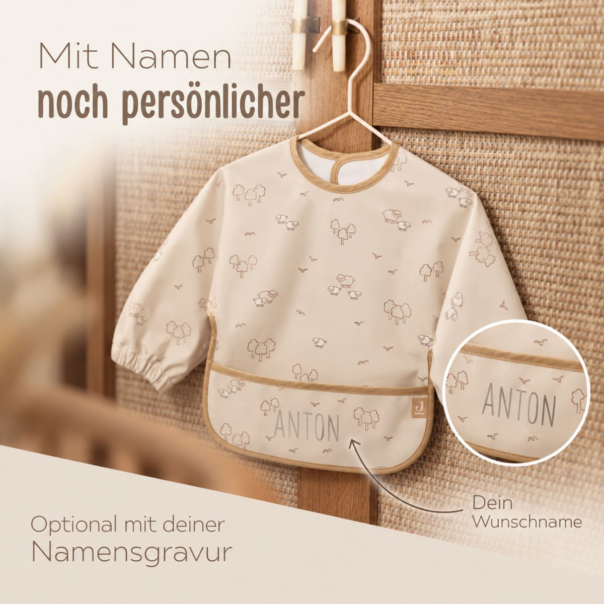 JOLLEIN Lätzchen mit Ärmeln personalisiert - Schafe