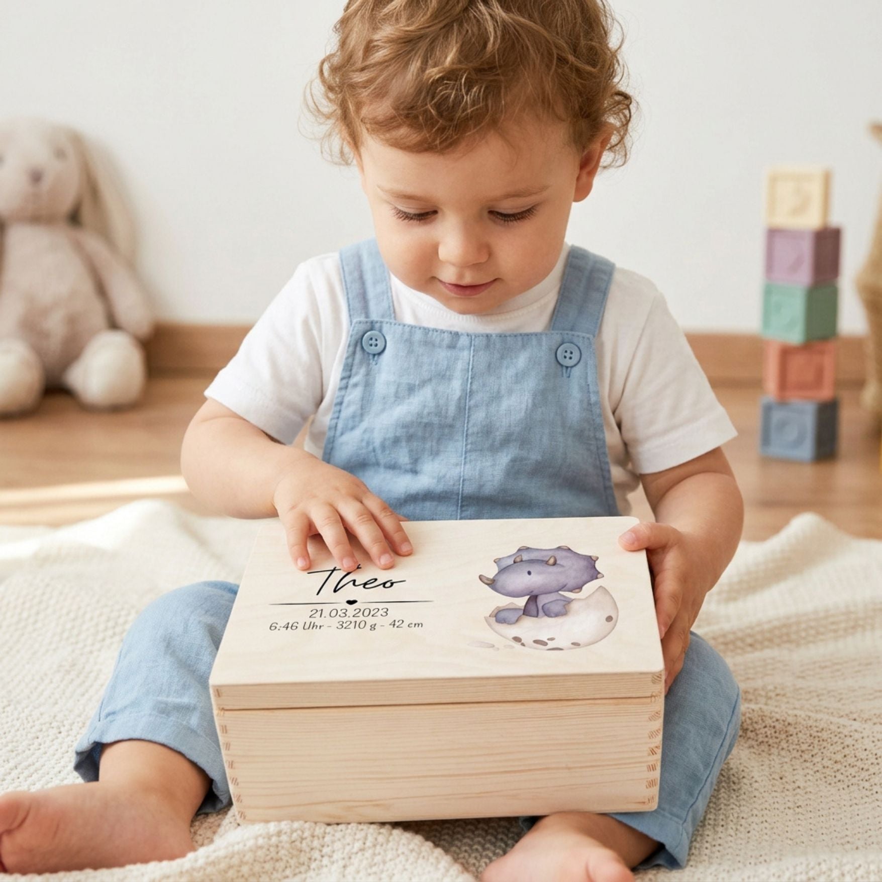 Erinnerungsbox Holz mit Wunschdaten – Dinosaurier Aquarell