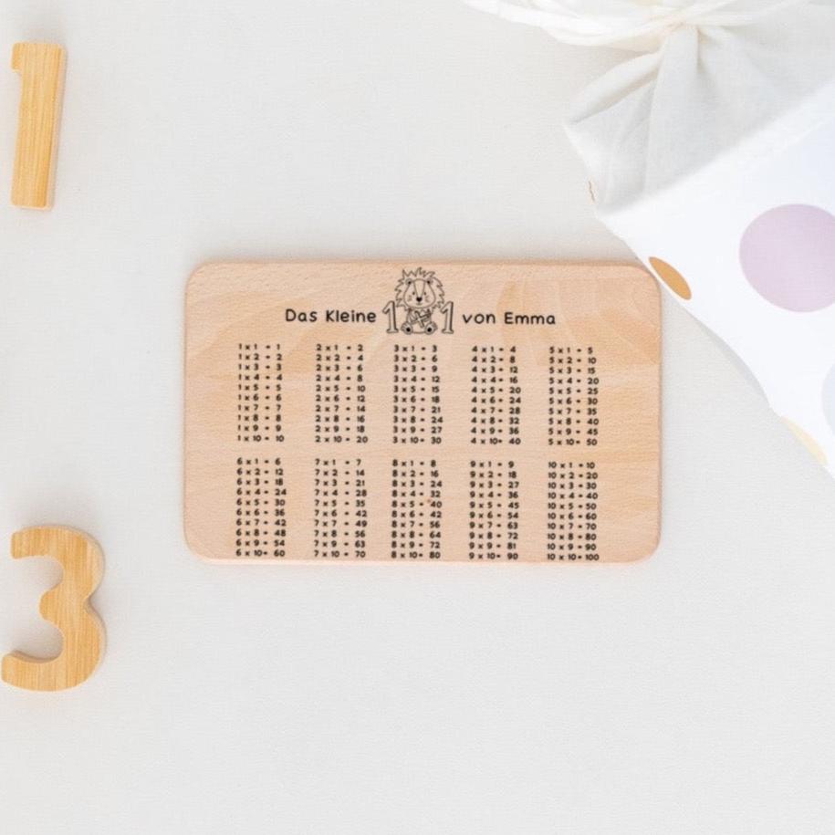 Frühstücksbrettchen personalisiert - Löwe 1x1 Gravur
