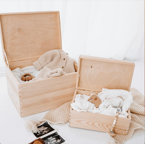 Erinnerungsbox Baby personalisiert - Tier schlafend Aquarell