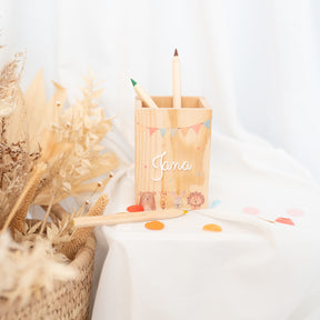 Stiftehalter Holz personalisiert - Regenbogen oder Tiere Aquarell