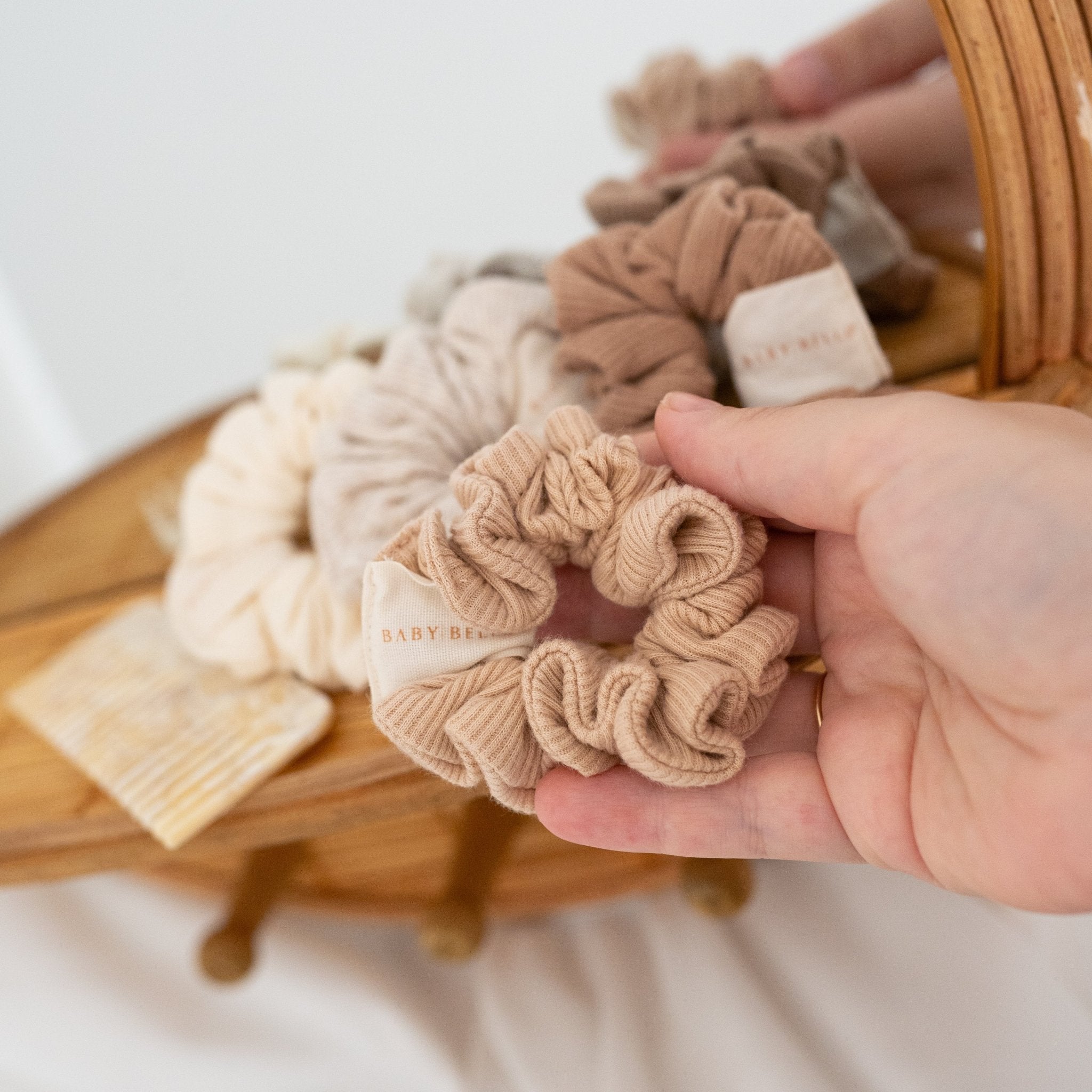 BABY BELLO Haargummi Scrunchie - dunkelbraun, beige, creme & hellbraun - wunderwunsch