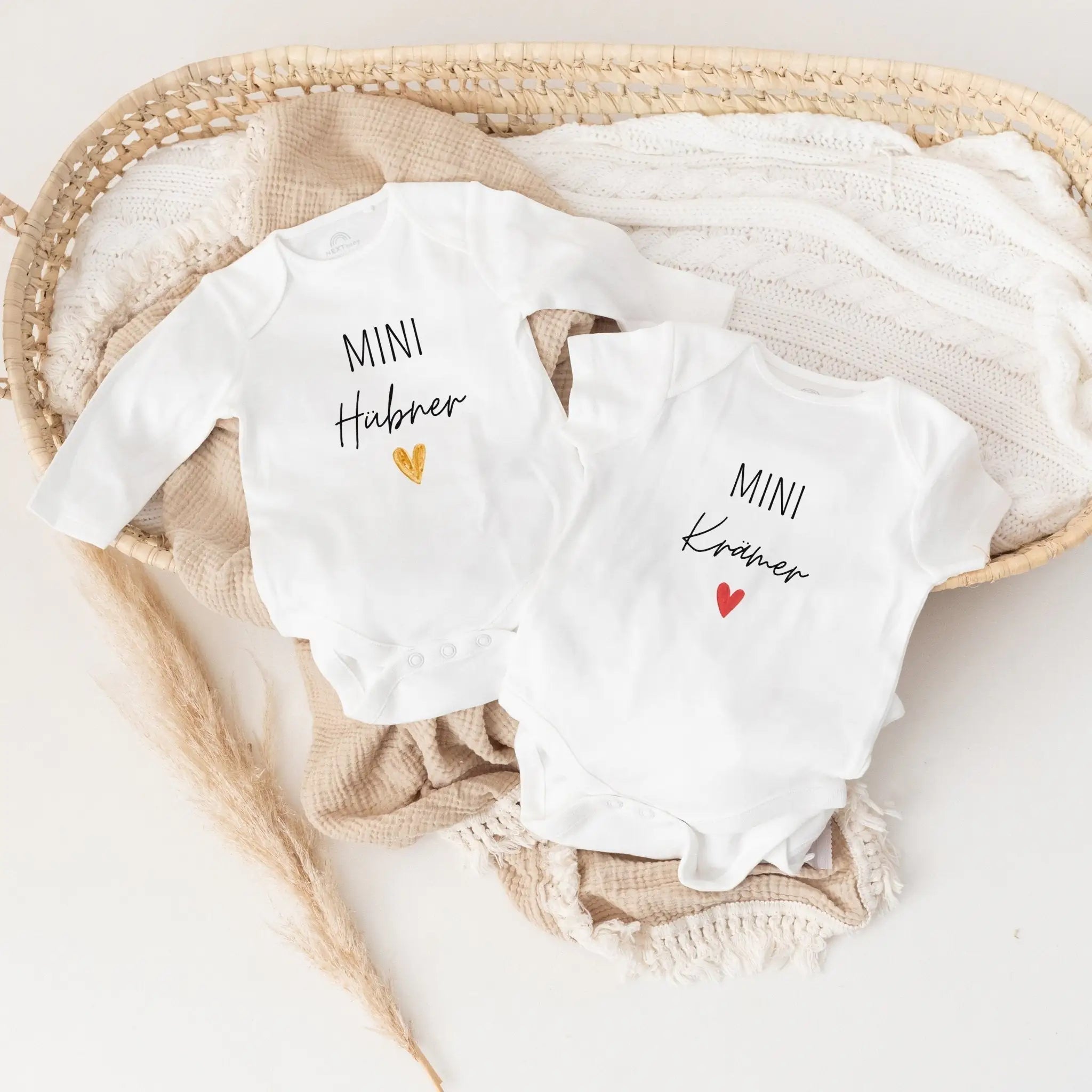 Baby Body "Mini Nachname" Herz personalisiert - wunderwunsch