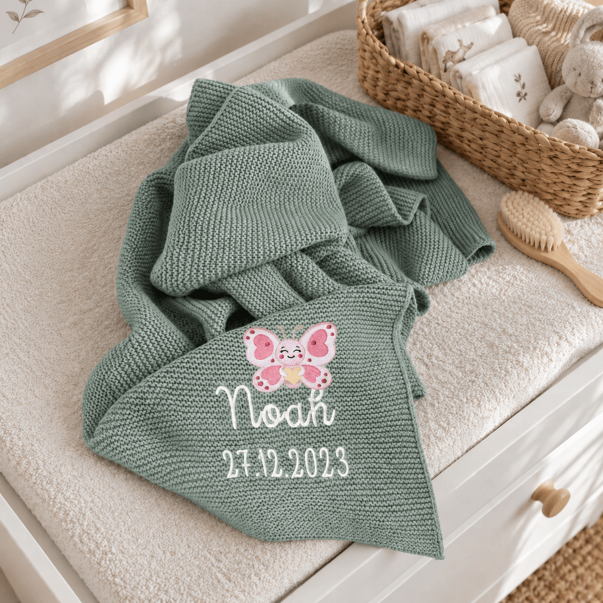 Baby Strickdecke aus 100% Bio-Baumwolle personalisiert - Schmetterling mit Herz - wunderwunsch