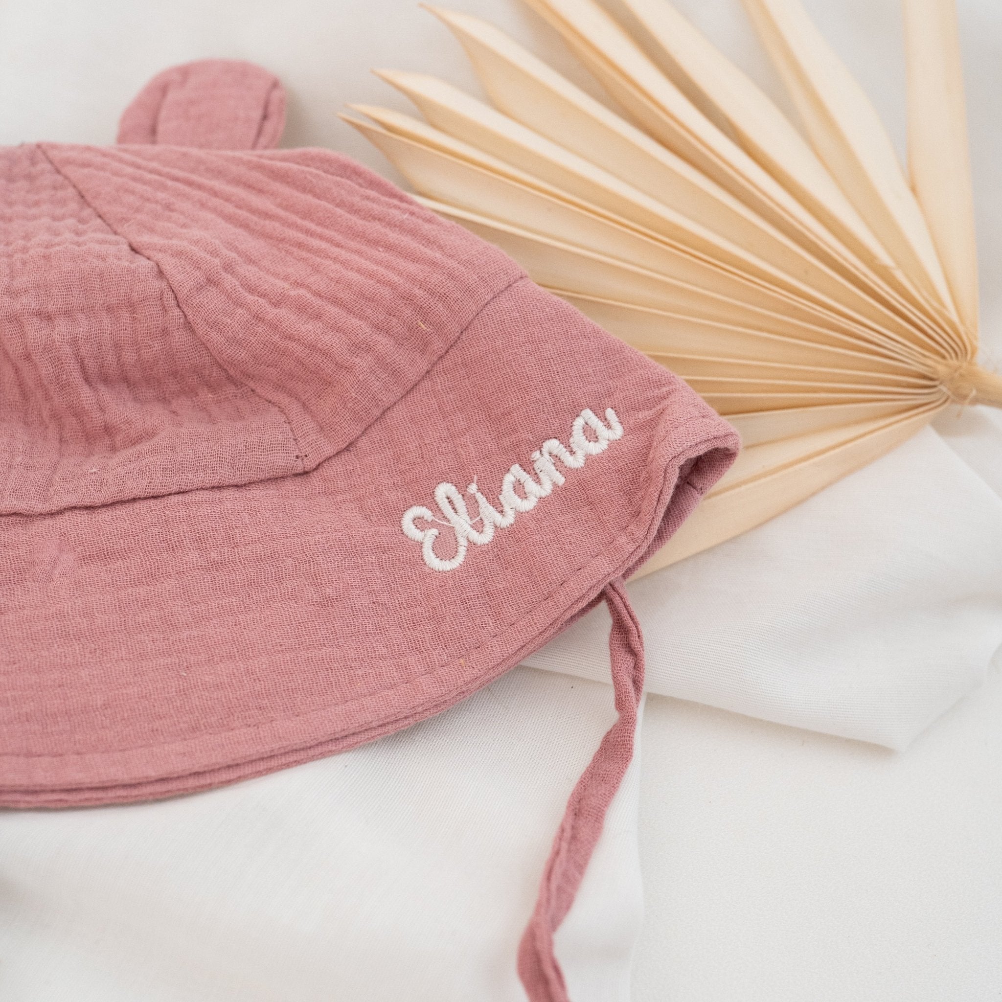 Babyhut mit Teddyohren personalisiert - wunderwunsch