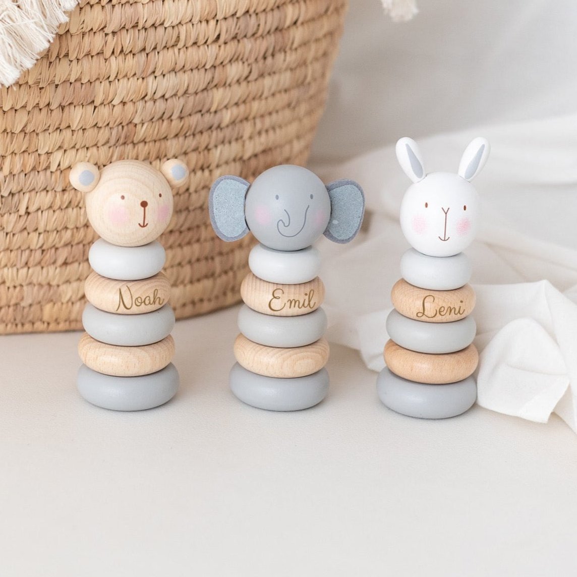 BAMBINO Stapelturm Holz Pastellblau Tier personalisiert - wunderwunsch