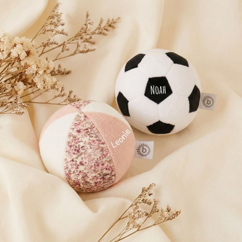 BIECO Stoffball mit Rassel personalisierbar - wunderwunsch
