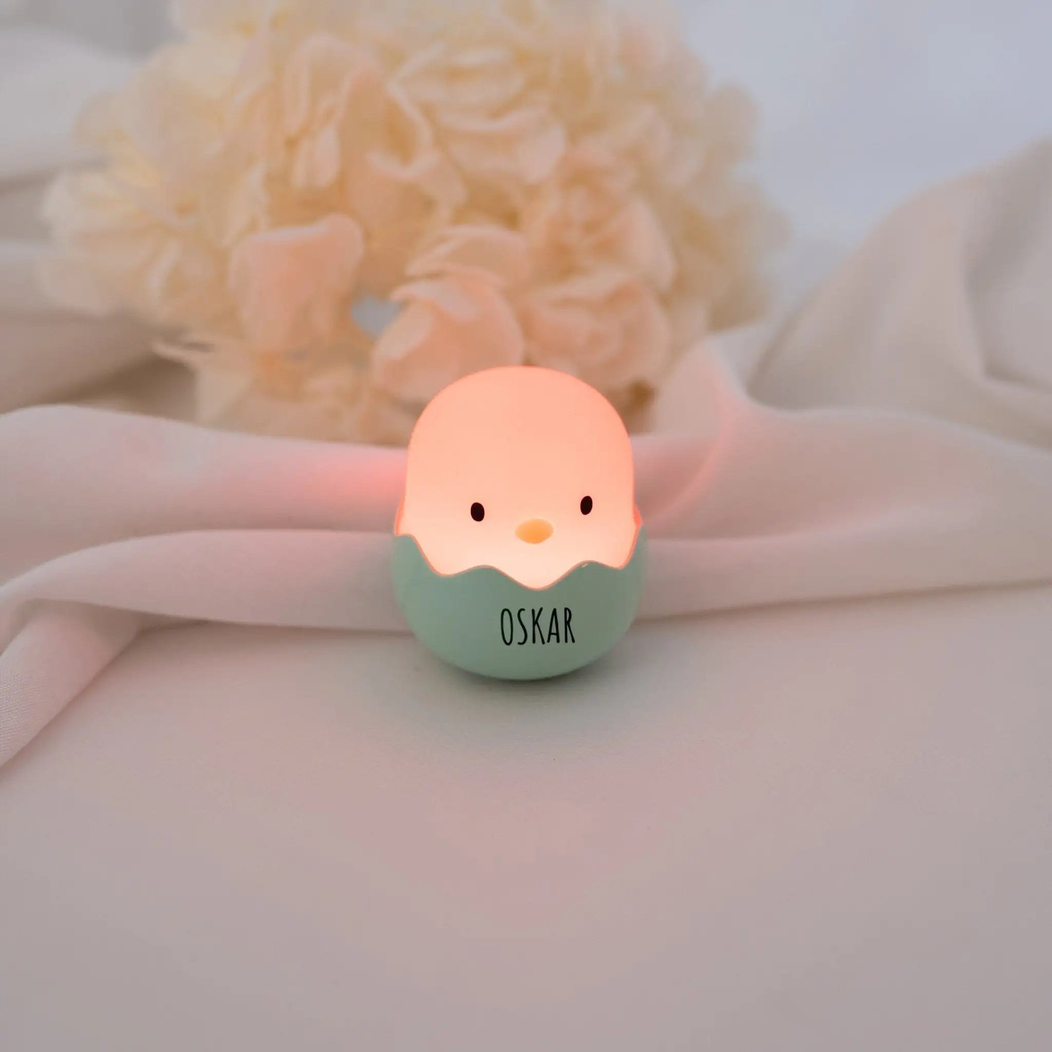 EGGY EGG Baby Küken Nachtlicht personalisiert - blau, gelb oder grün - wunderwunsch