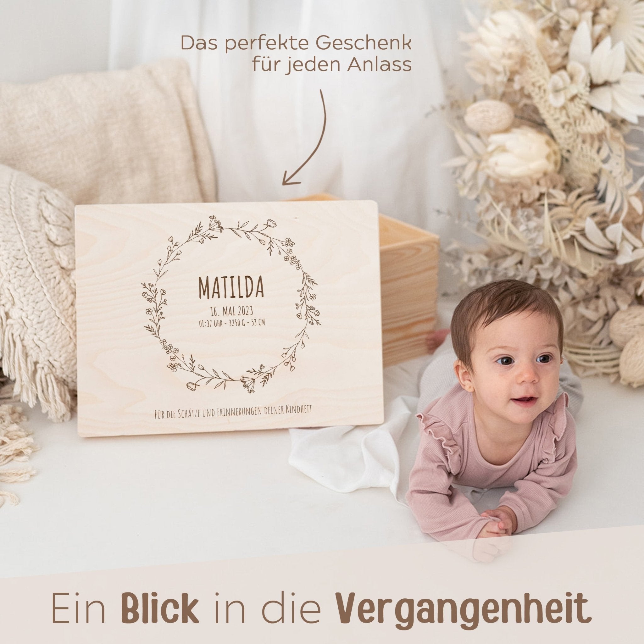 Erinnerungsbox Holz "Kindheitserinnerungen" mit Wunschdaten – Blumenkranz - wunderwunsch