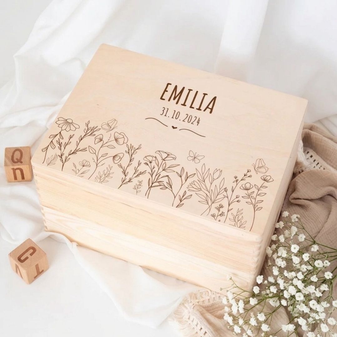 Erinnerungsbox Holz mit Wunschdaten – Blumenwiese - wunderwunsch