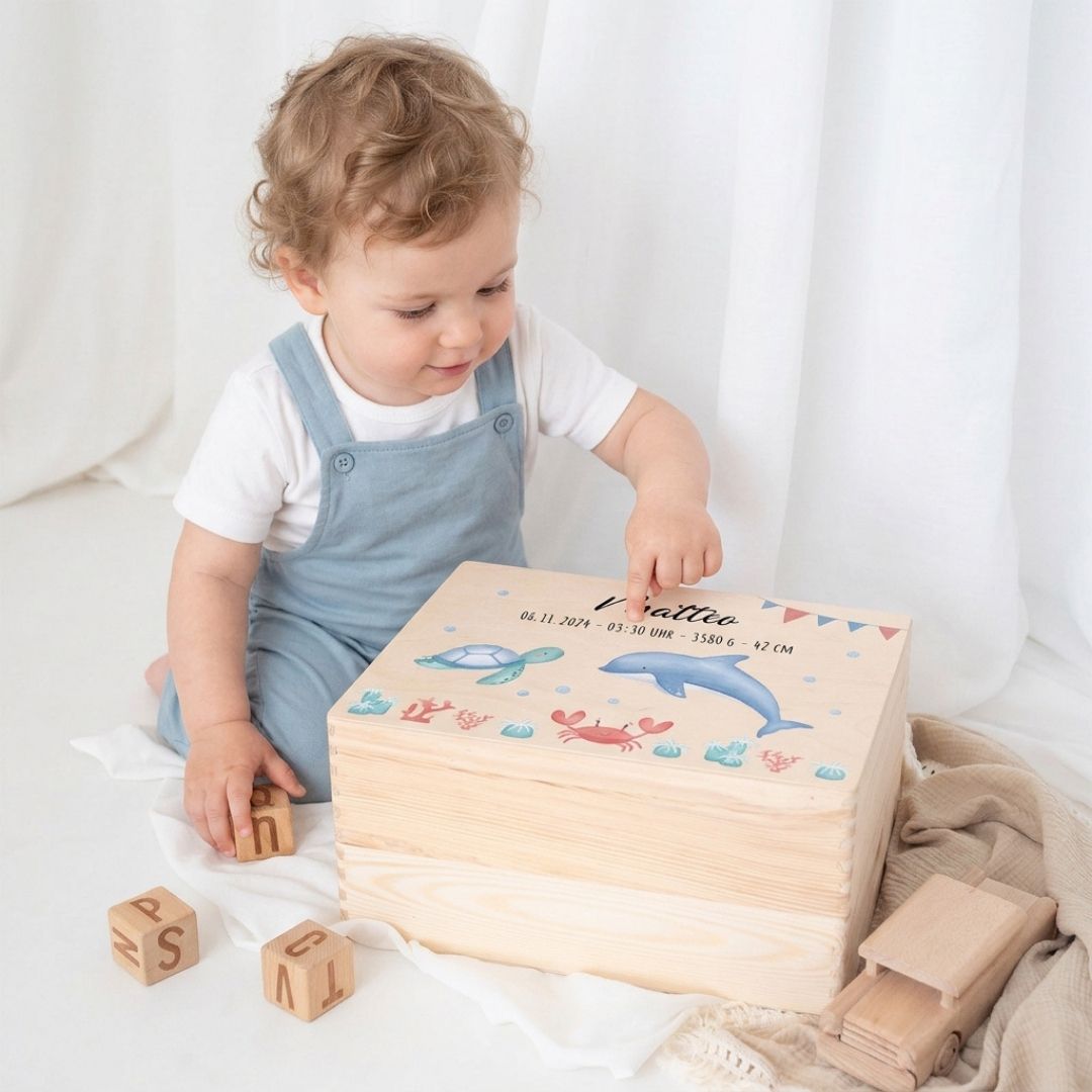 Erinnerungsbox Holz mit Wunschdaten – Meerestier Girlande Aquarell - wunderwunsch