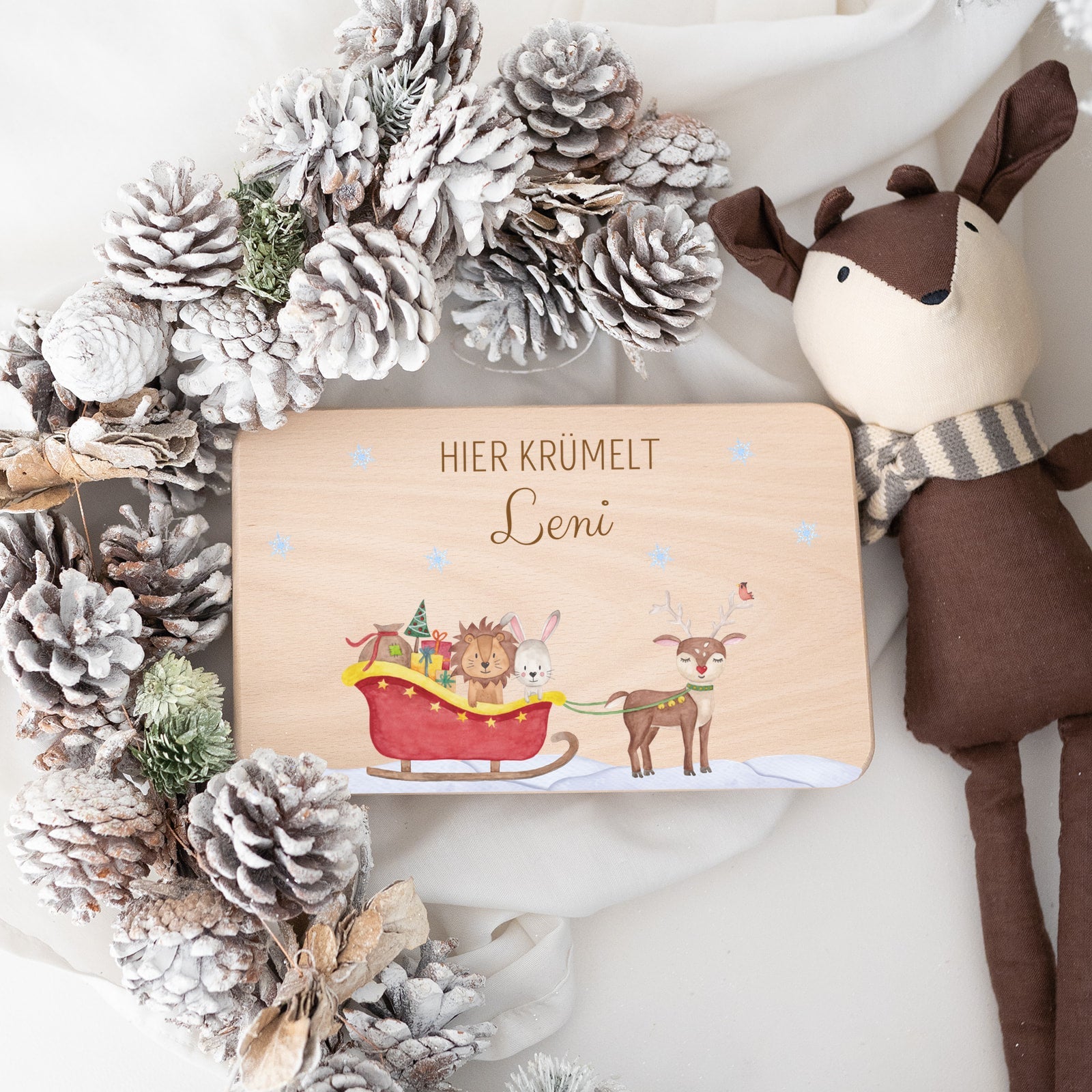 Frühstücksbrett und Emaille Kindertasse personalisiert - Weihnachtsschlitten bunt - wunderwunsch