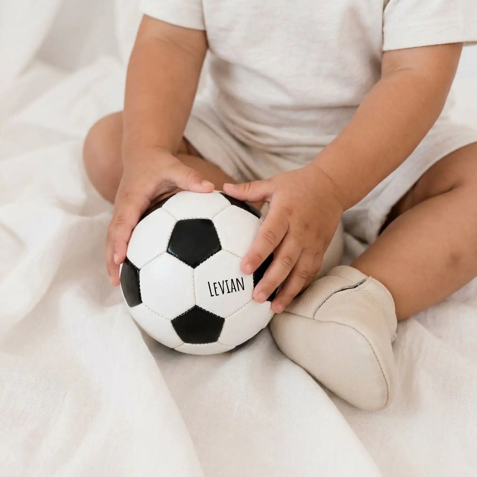 Fußball Schwarz - Weiß personalisierbar - wunderwunsch