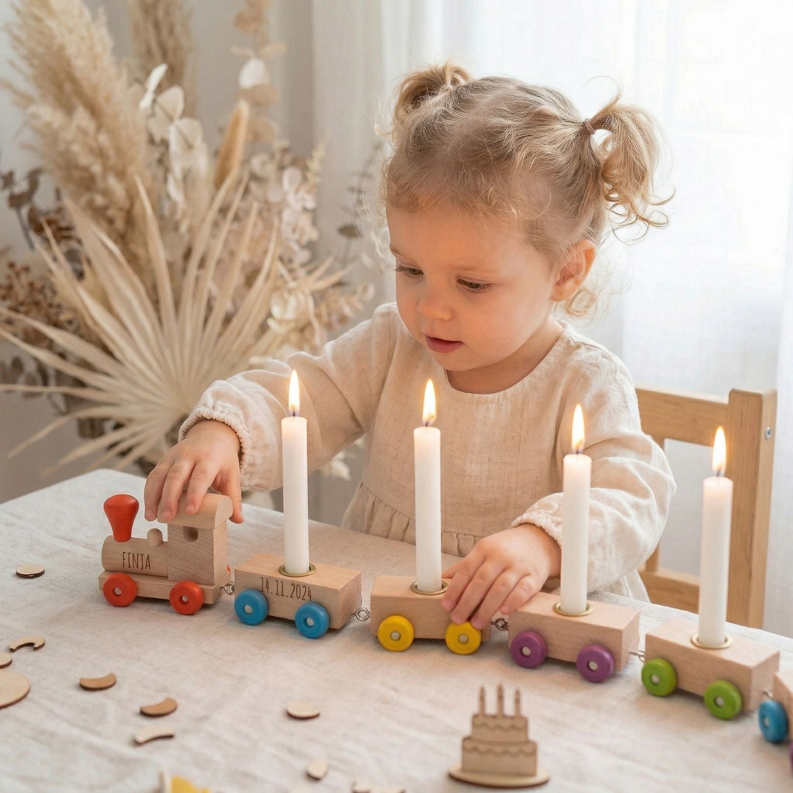 GOKI Geburtstagszug Holz mit bunten Rädern personalisierbar - wunderwunsch