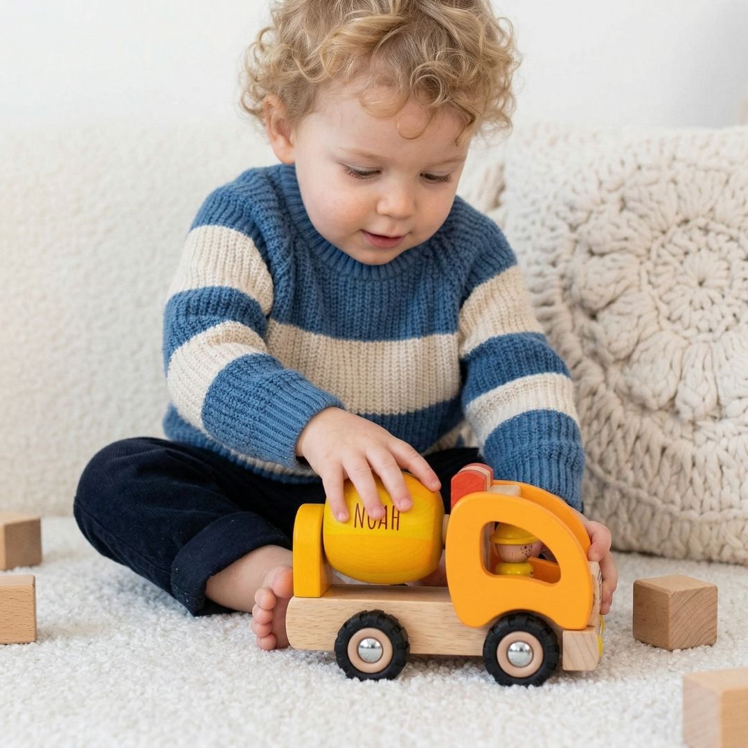 GOKI Spielzeugauto Betonmischer personalisierbar - wunderwunsch