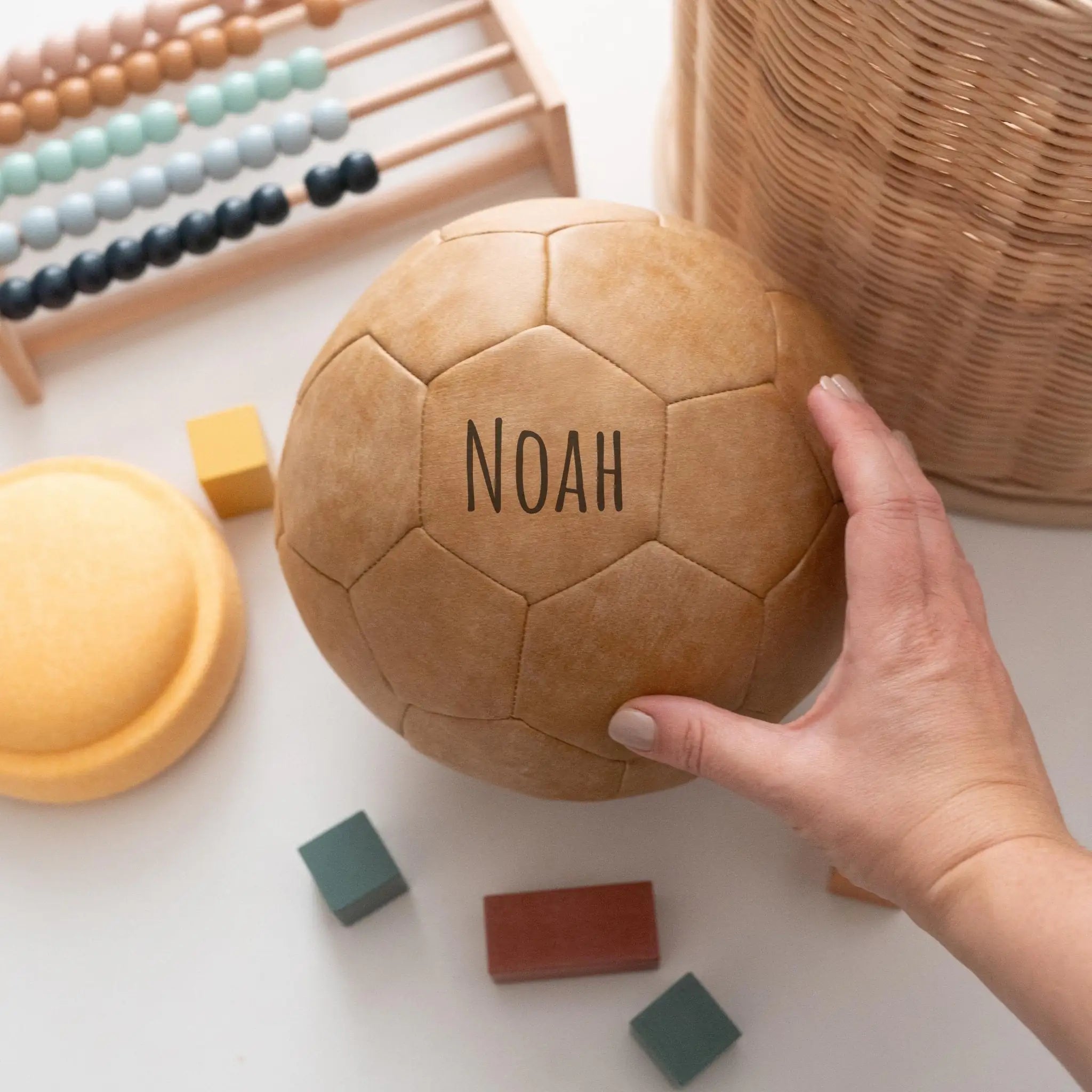 Großer Fußball aus Leder personalisierbar - wunderwunsch