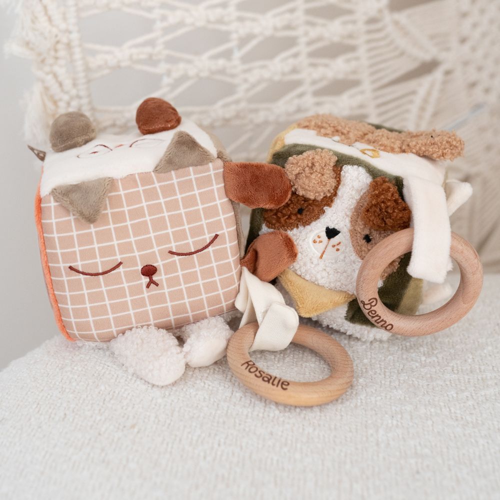 JOLLEIN Activity Stoffwürfel personalisierbar - Hund & Katze - wunderwunsch