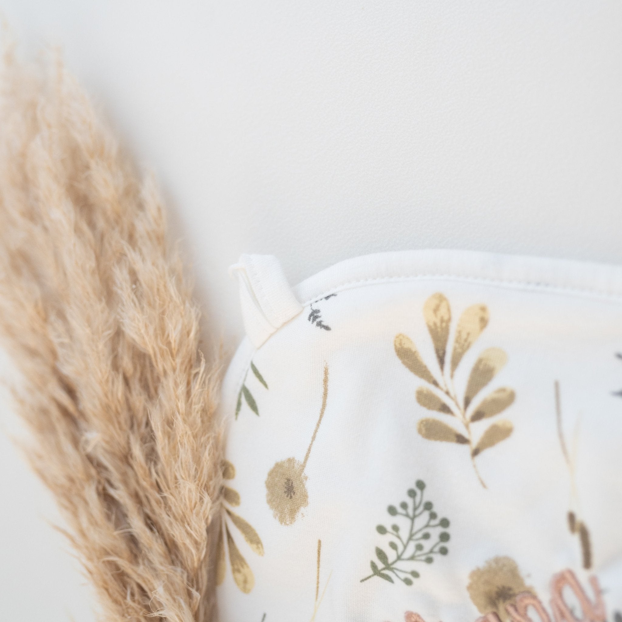 JOLLEIN Baby Kapuzenhandtuch personalisiert - Teddybären, Wildblumen, Maus Blumenwiese - wunderwunsch