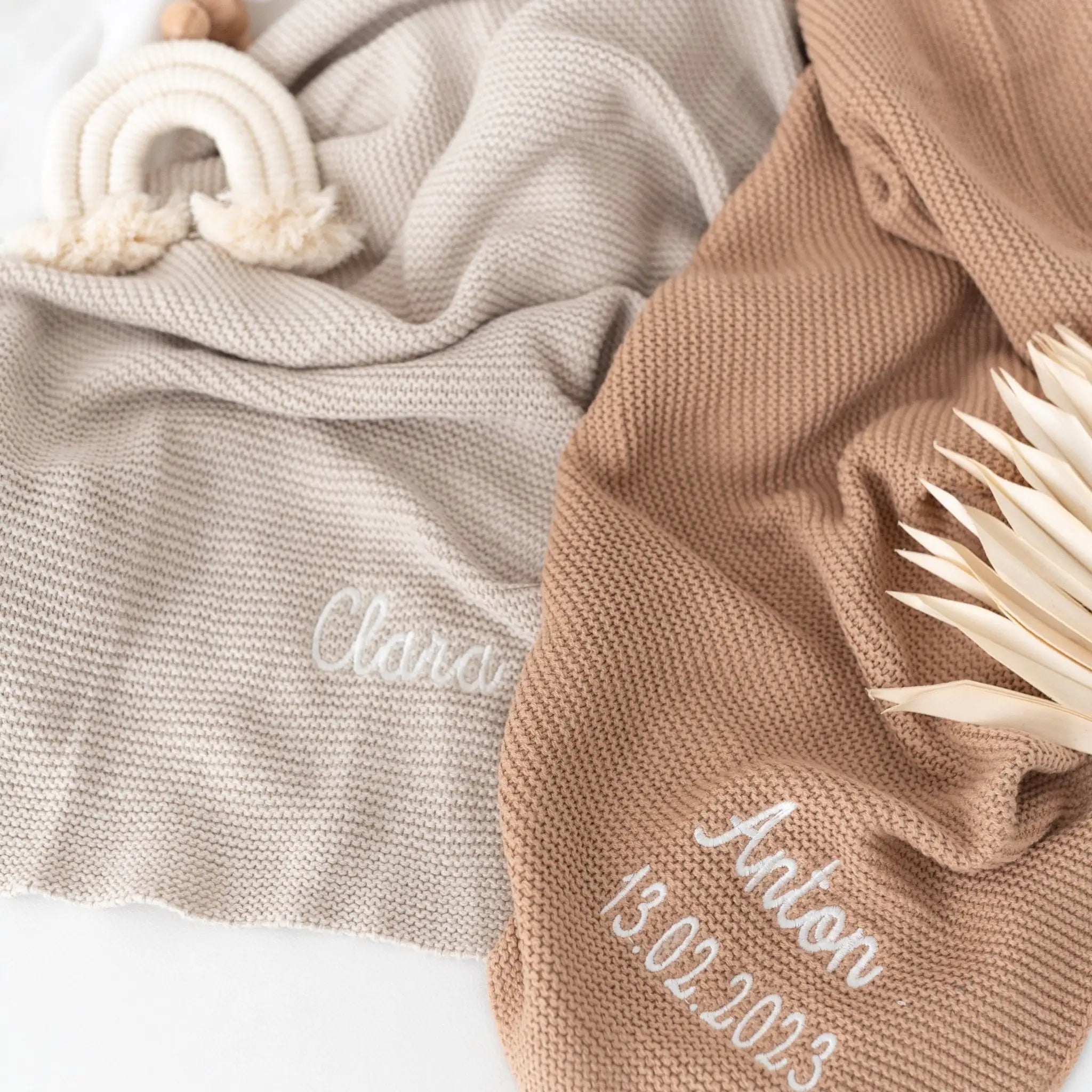 JOLLEIN Baby Strickdecke personalisiert - nougat oder biscuit - wunderwunsch