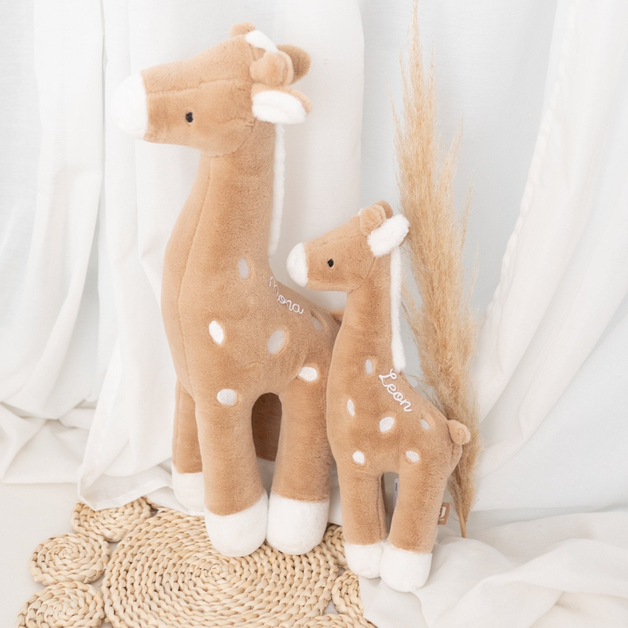 JOLLEIN Kuscheltier Giraffe personalisierbar - wunderwunsch