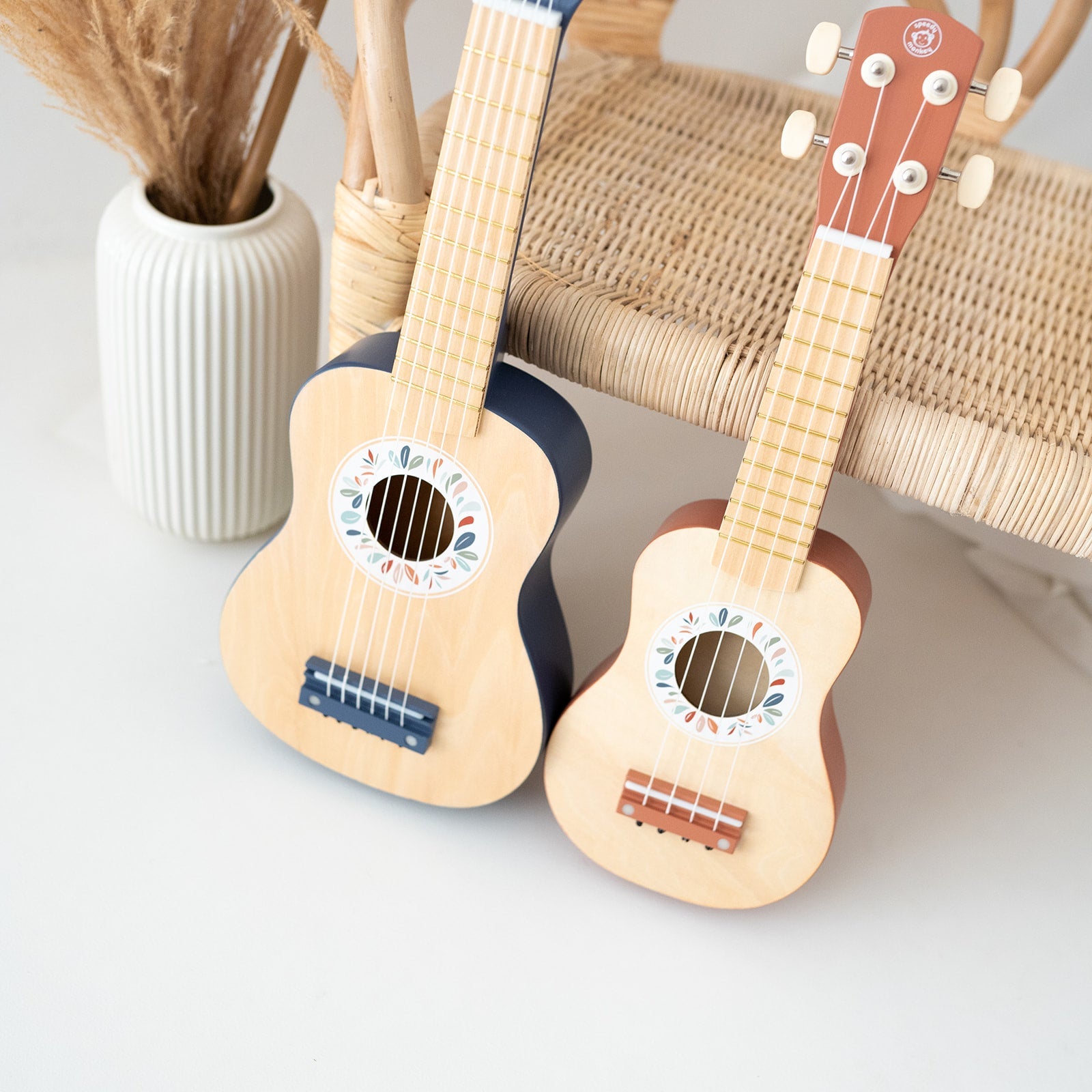 Kinder Ukulele oder Gitarre personalisiert - wunderwunsch