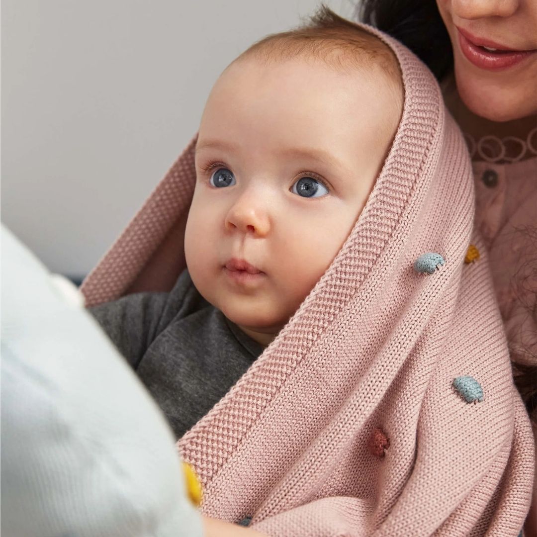 LÄSSIG Baby Strickdecke rosa mit bunten Punkten personalisiert - wunderwunsch
