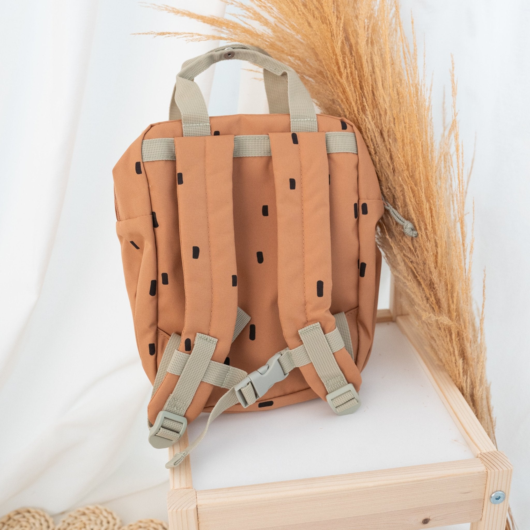 LÄSSIG Rucksack "Punkte eckig" personalisiert - wunderwunsch