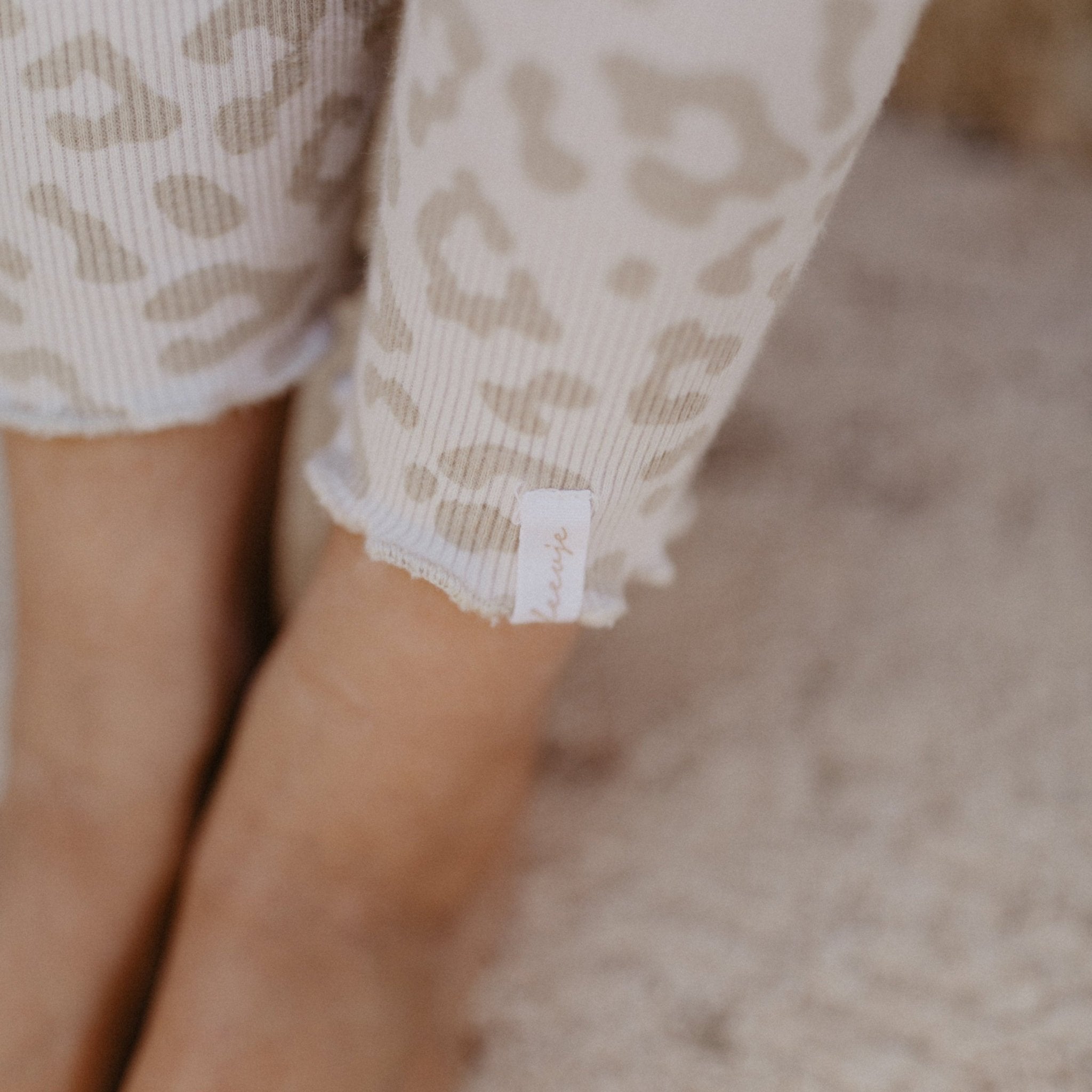 LEEVJE Leggings Leoprint - wunderwunsch