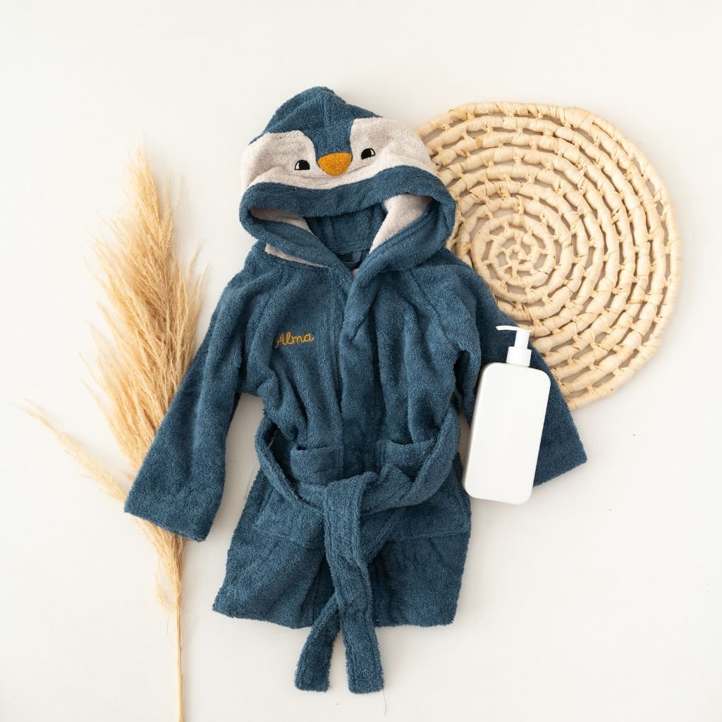 LIEWOOD Bademantel Pinguin personalisierbar - wunderwunsch