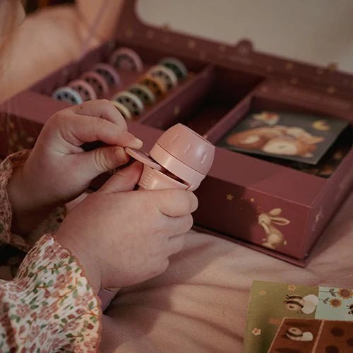 LITTLE DUTCH Geschichten Projektor - Fairy Garden rosa - wunderwunsch