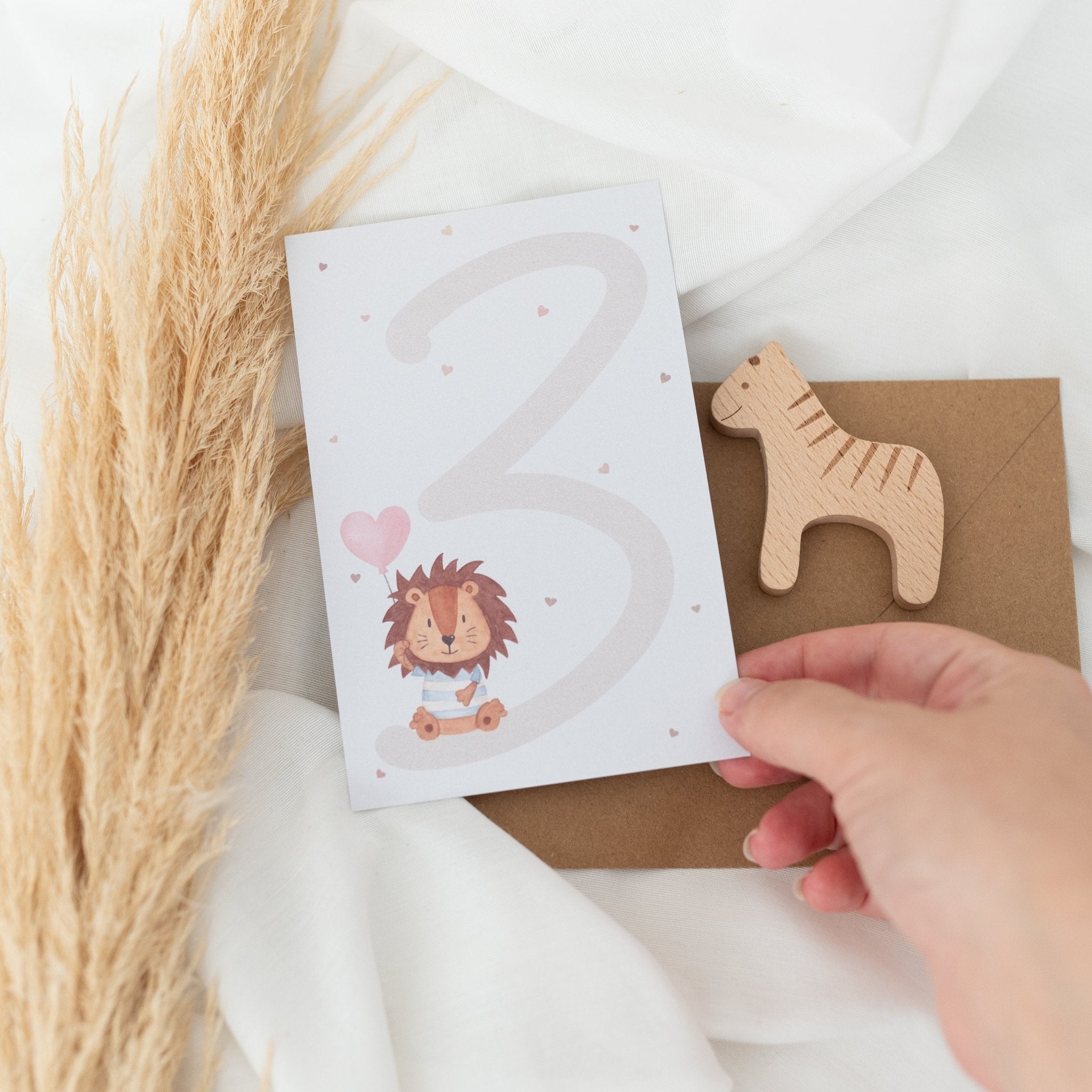 Postkarte "Zahl" mit Löwe - wunderwunsch