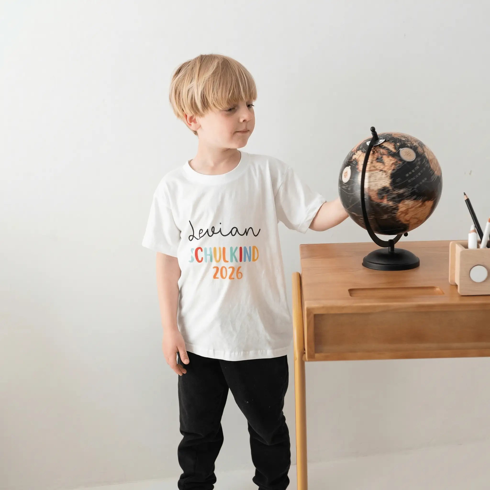Schulkind 2026 T-Shirt personalisiert - wunderwunsch