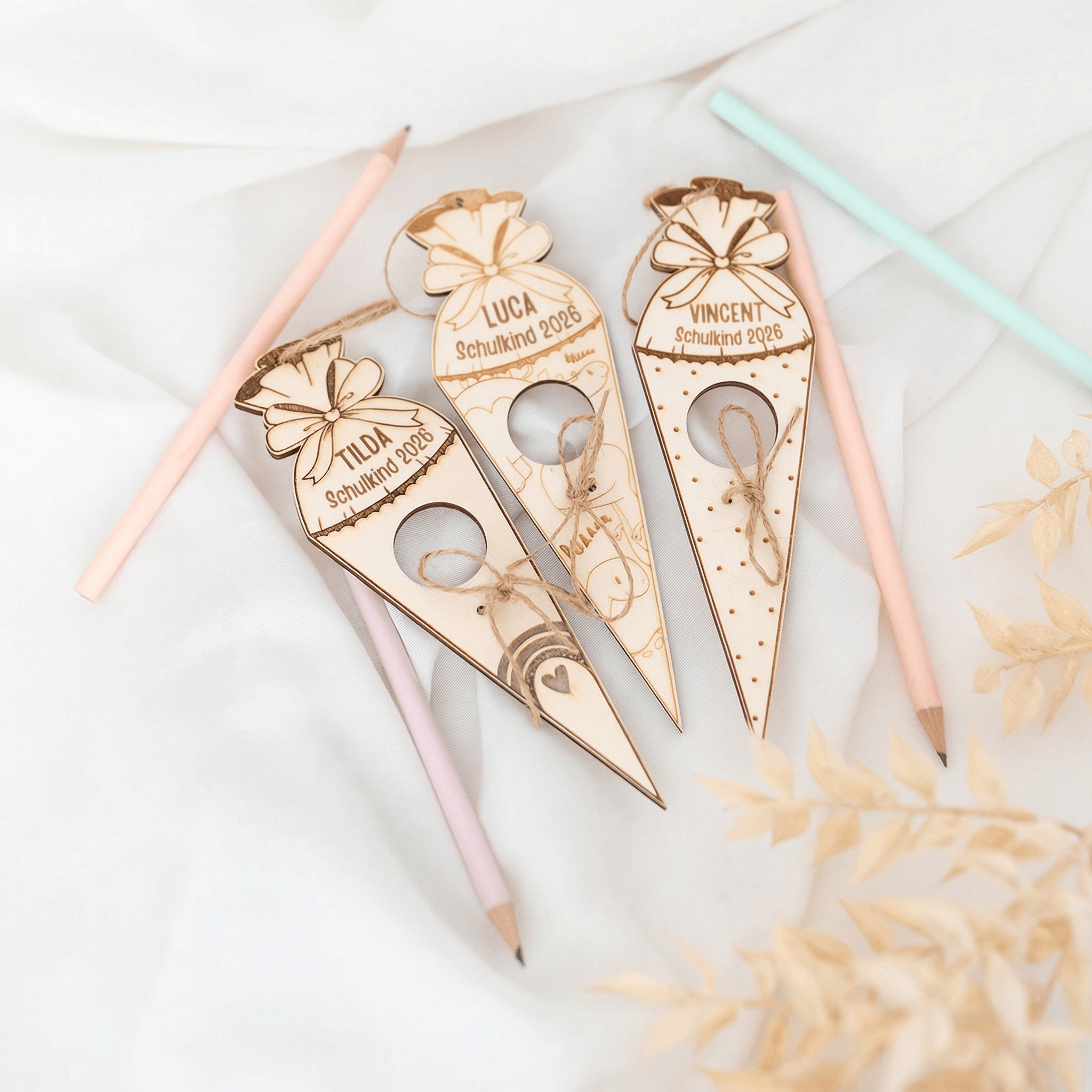 Schultüten Anhänger mit Lutscher Aussparung - Schulkind 2026 - wunderwunsch