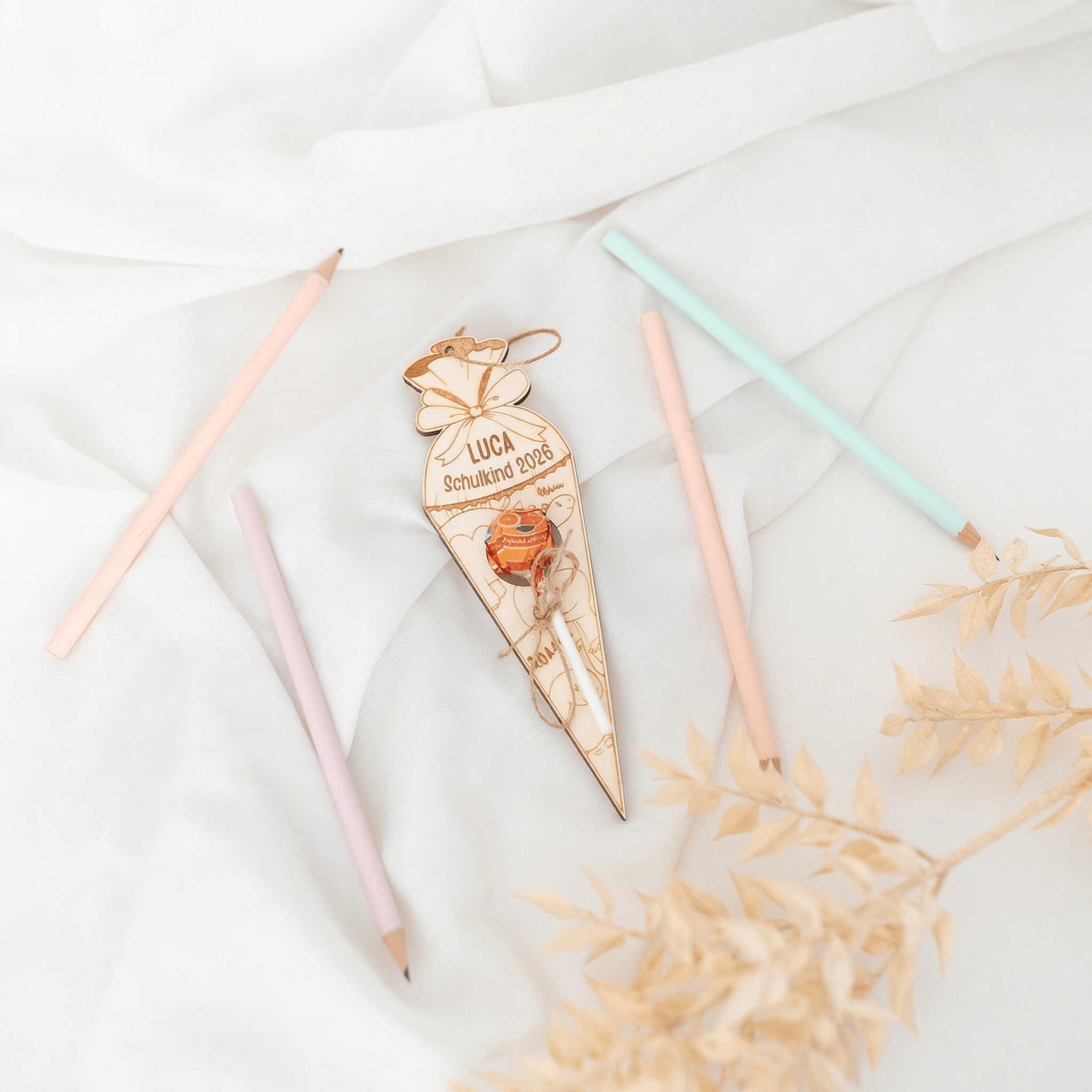 Schultüten Anhänger mit Lutscher Aussparung - Schulkind 2026 - wunderwunsch