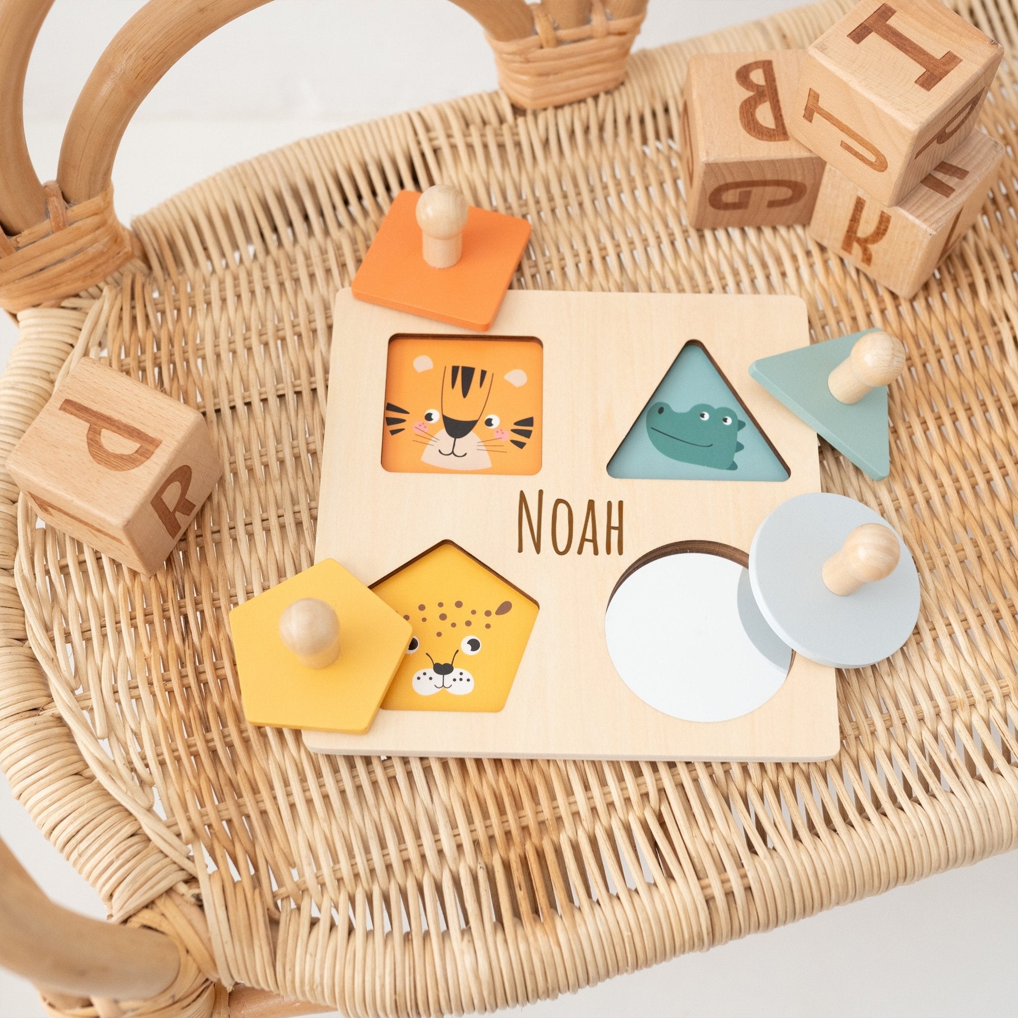 SMALL FOOT Montessori Setzpuzzle Formen und Motive personalisierbar - wunderwunsch