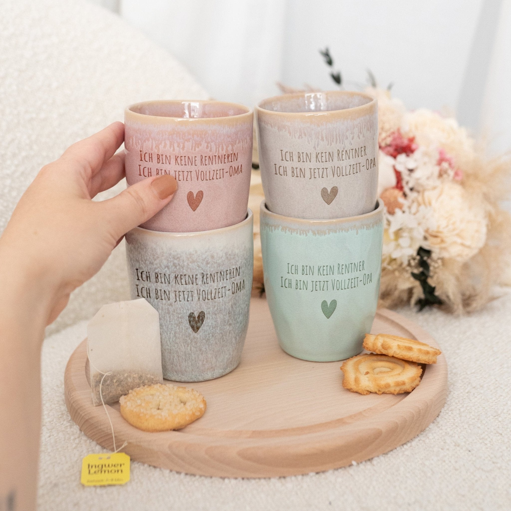 Steingut Becher sand - Vollzeit Oma/Opa - wunderwunsch