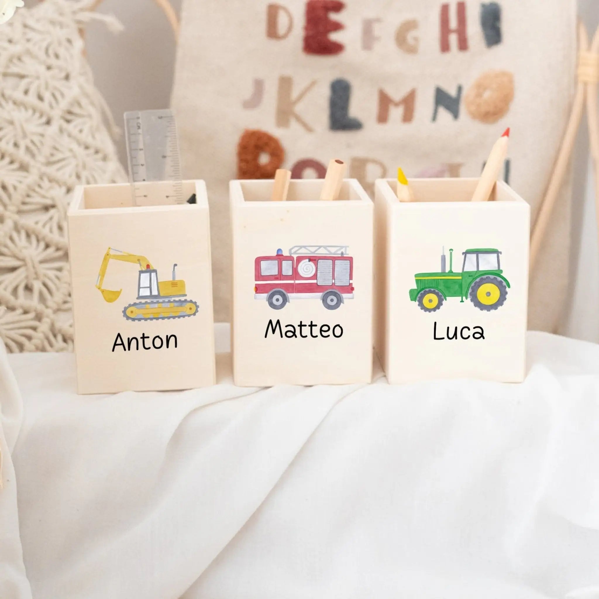 Stiftebecher Holz personalisiert - Fahrzeug Aquarell - wunderwunsch