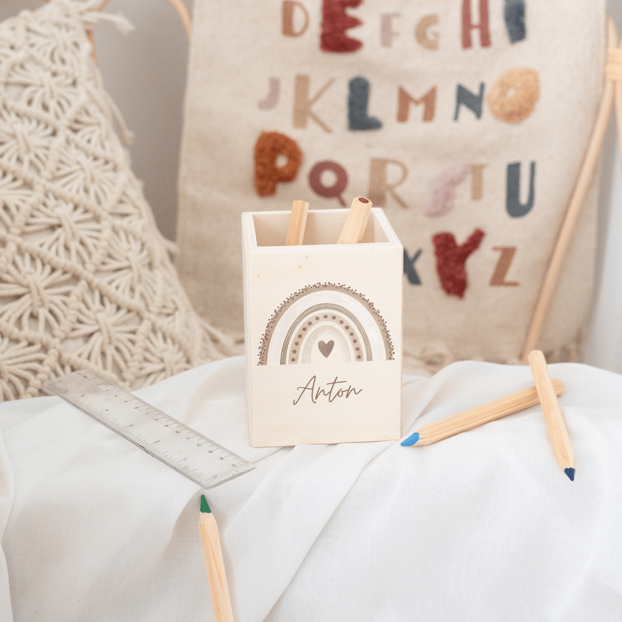 Stiftebecher Holz personalisiert - Regenbogen Punkte Aquarell - wunderwunsch