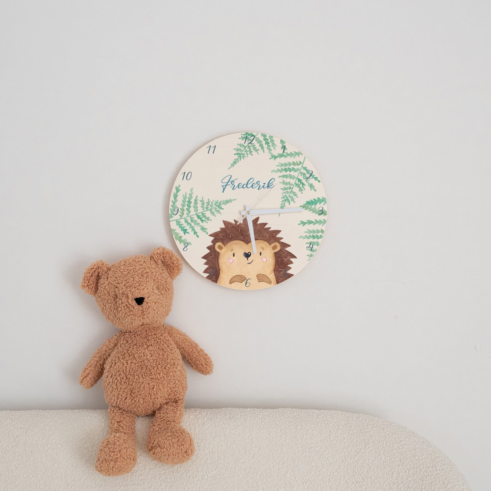 Wanduhr Kinder Holz personalisiert - Tier Farne Aquarell - wunderwunsch